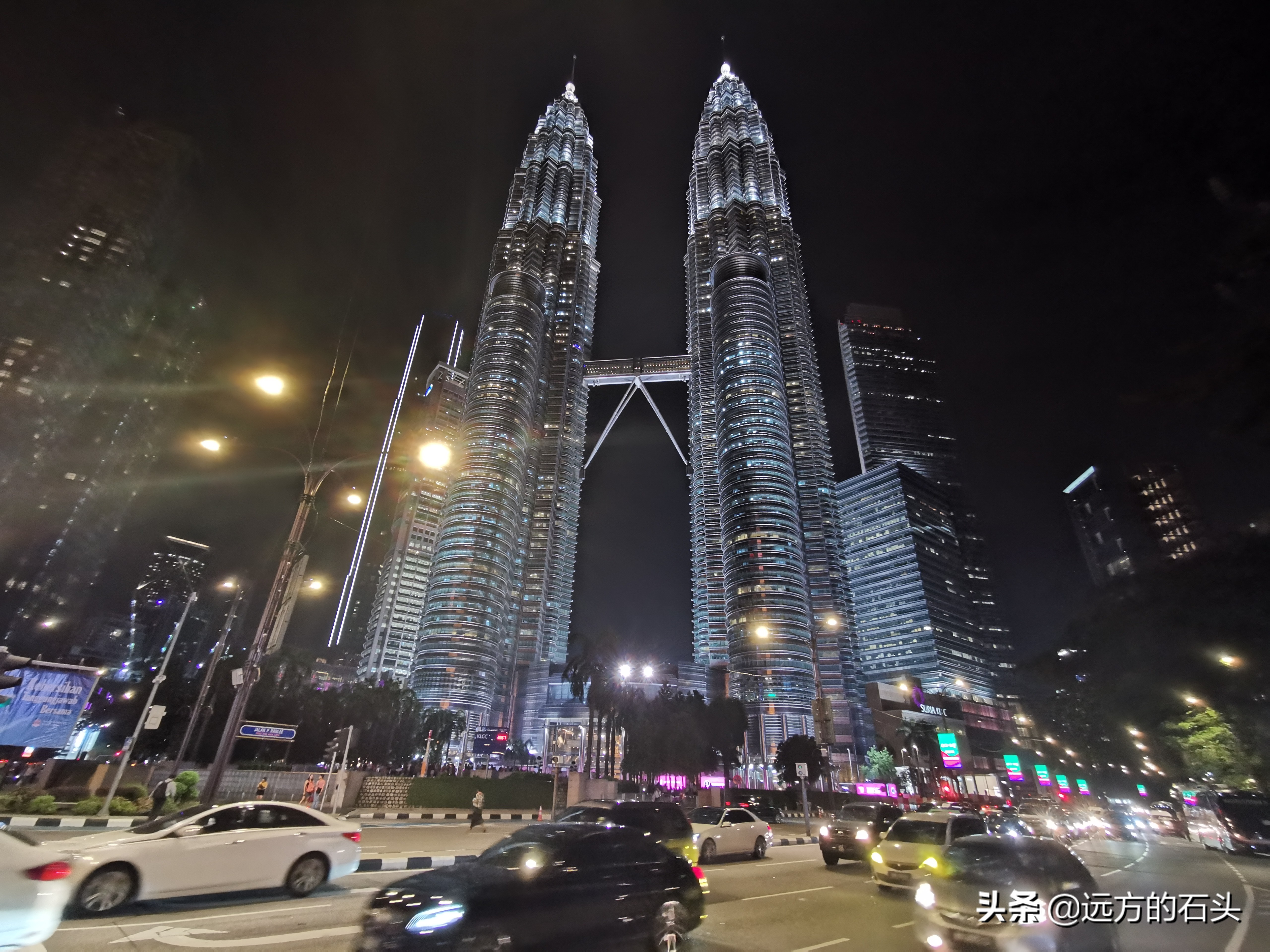 摩托车真的可以上高速吗,为什么摩托车出行很便利