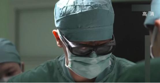 大爷身患重病无人敢治，主任坚持医德，终于妙手回春