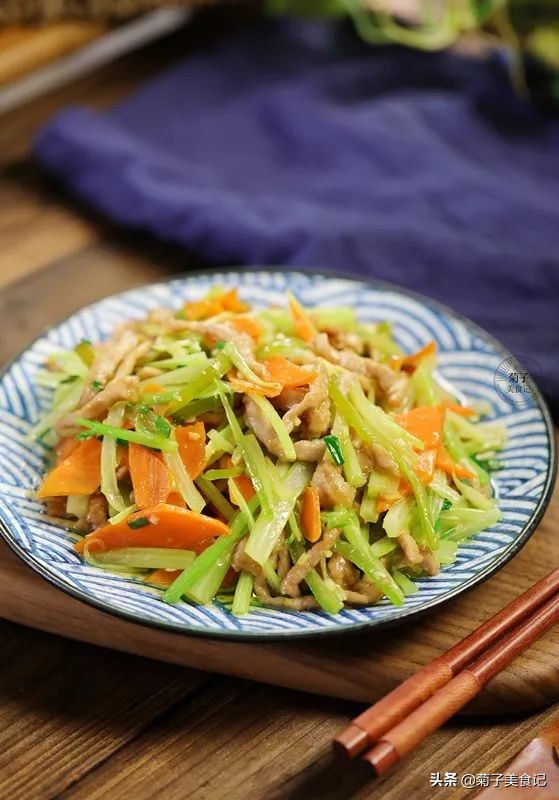 快手小炒菜的做法大全,一道简单快手的家常小炒