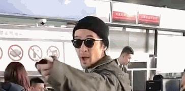 杨幂被拍在横店,杨幂被镜头包围照片