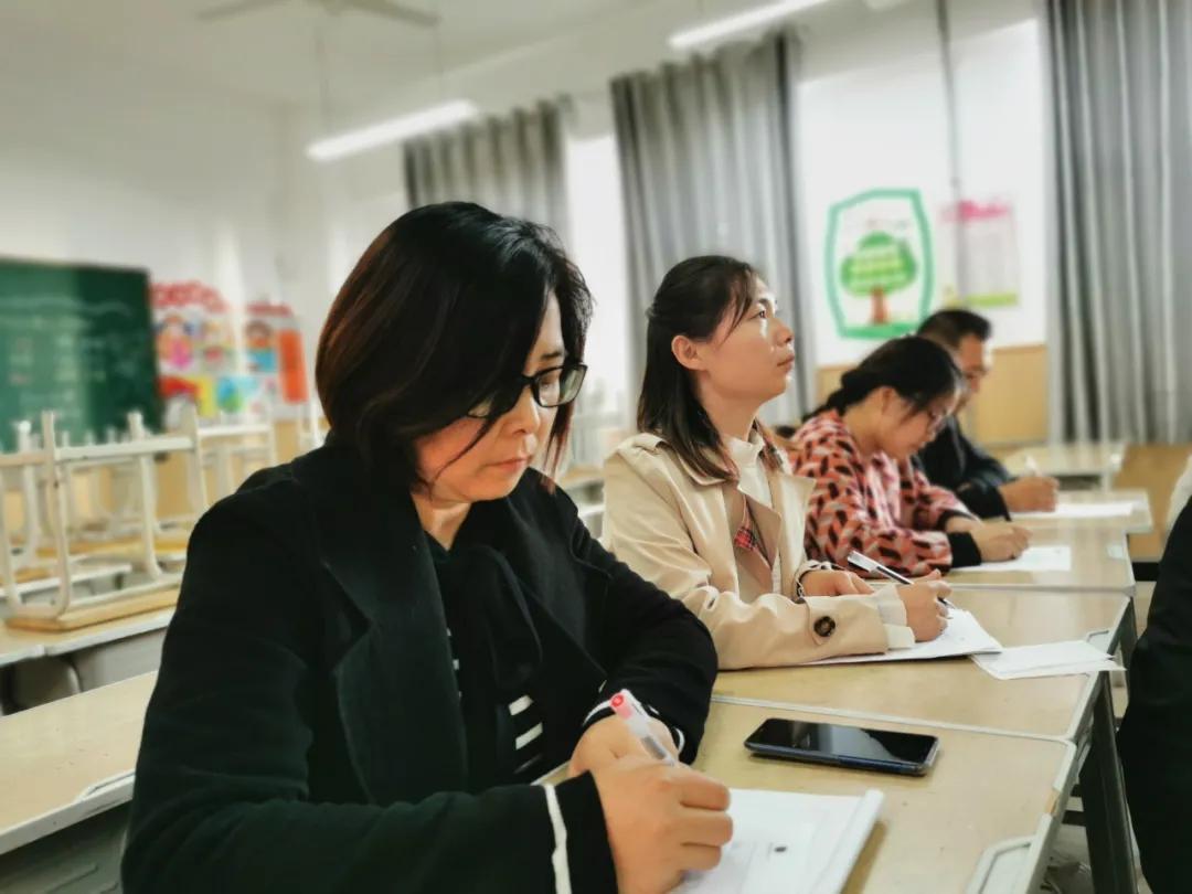 丰荫明德小学大课间,丰荫明德小学访谈2021