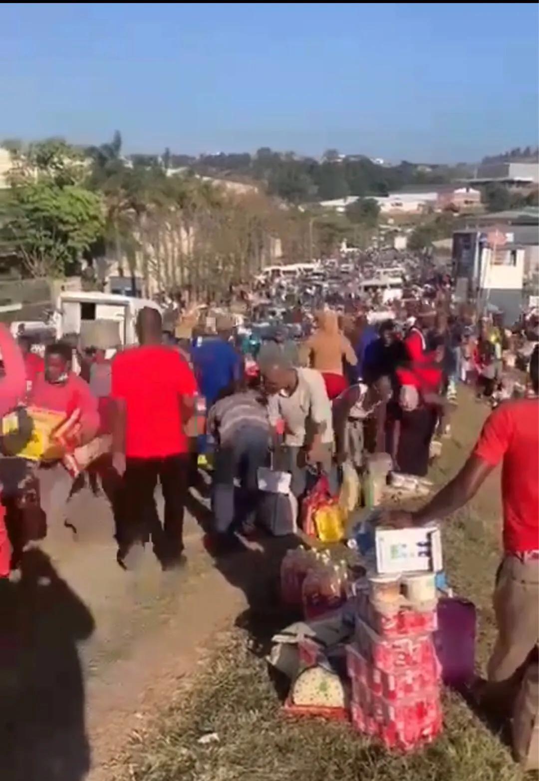 南非全国进入灾难状态的场面,南非大事件