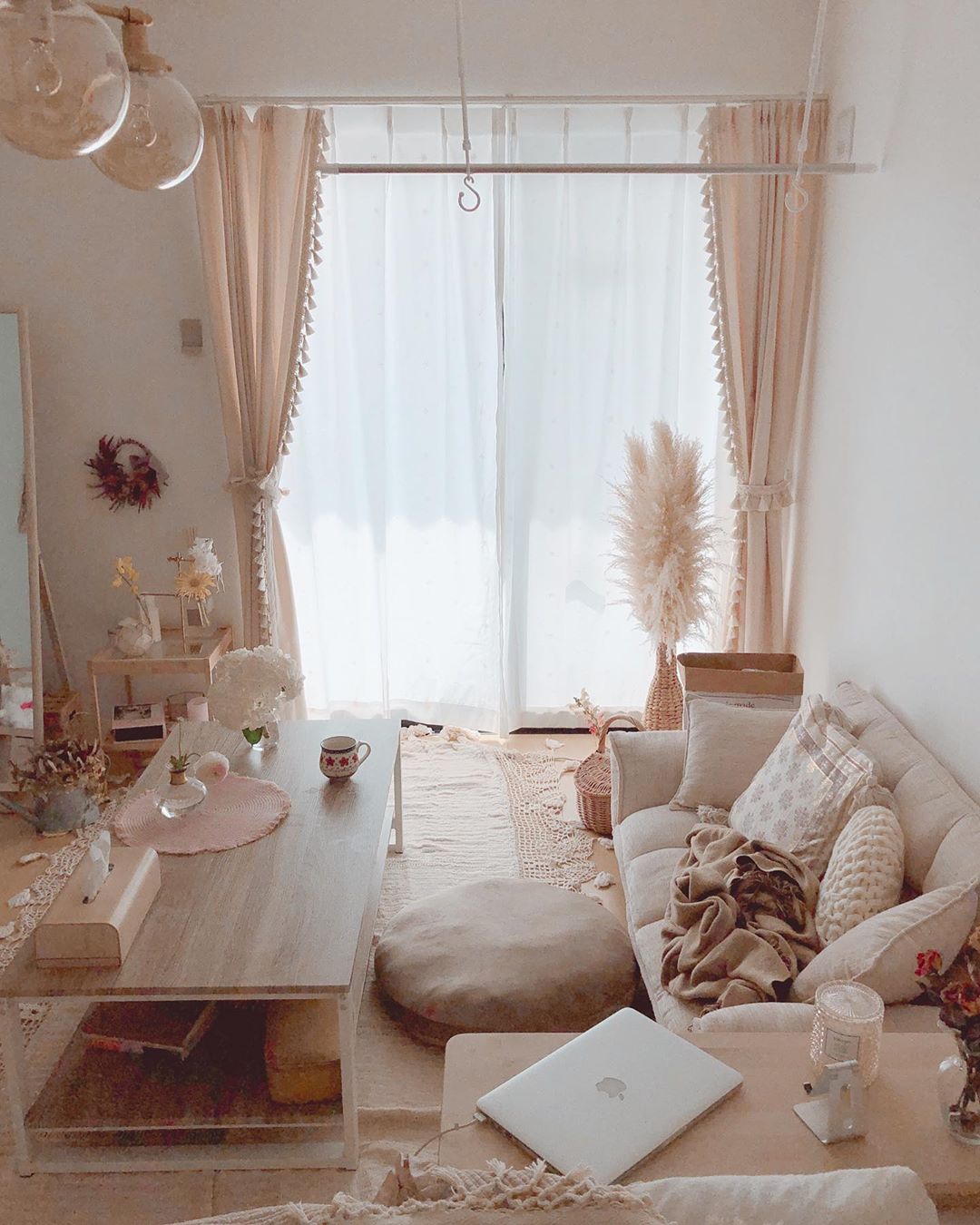 女生房间粉色系仙女味清新10平米,最简约最实用的女生房间