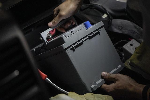 汽车agm蓄电池价格,德科蓄电池agm80多少钱