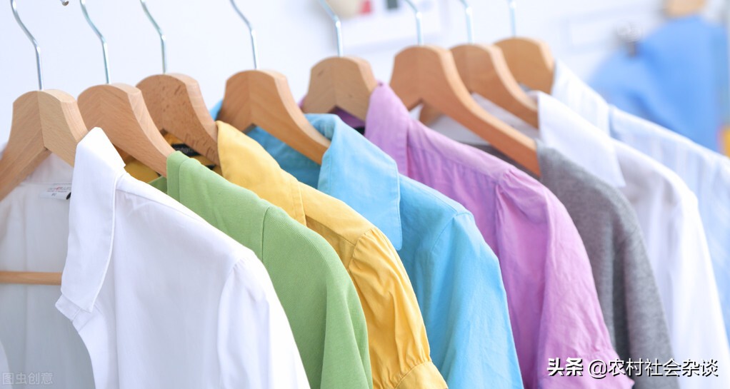 衣服发黄怎么能洗白呀,衣服发黄怎么办一招干净如新