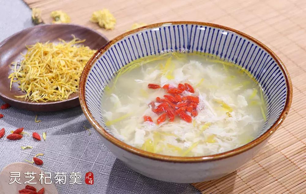养肝鸡蛋羹食疗秘方,菊花枸杞炖鸡蛋
