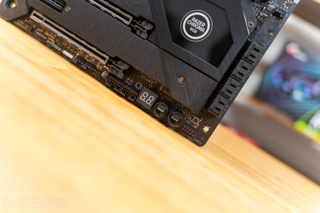 技嘉b550大雕主板评测,华擎x570太极雷蛇怎么样