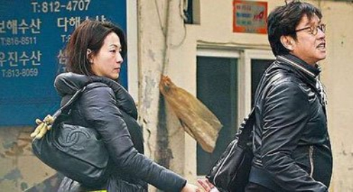 谭咏麟的两位妻子及孩子,71岁谭咏麟被曝出轨女粉丝