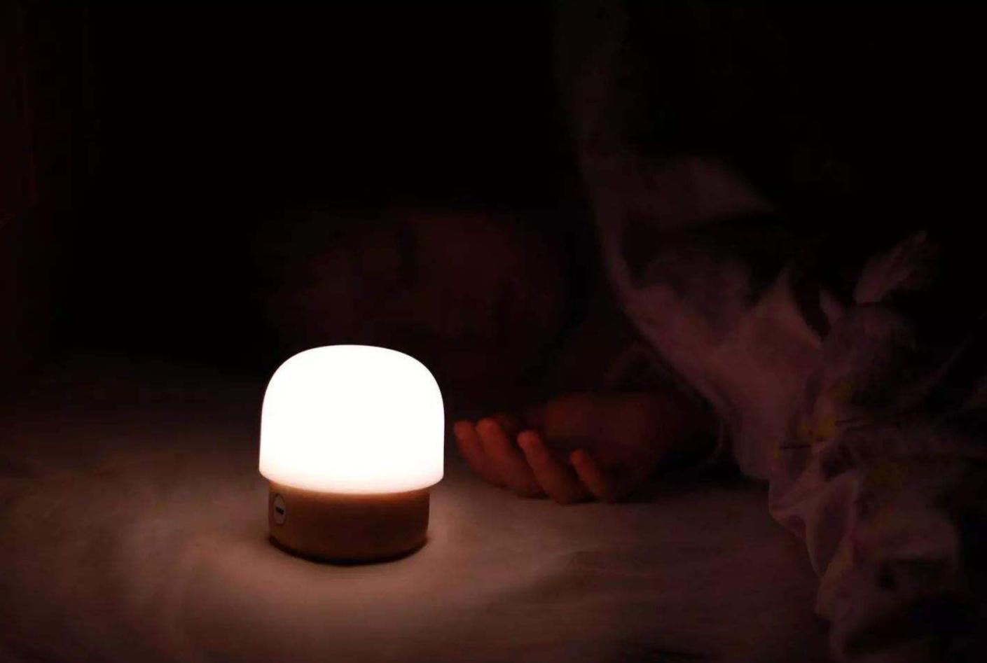 姚明12岁女儿身高直逼父亲肩头,姚明身高和他女儿身高