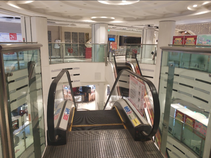 吃货们的福利来了完整版,乌鲁木齐复古美食广场