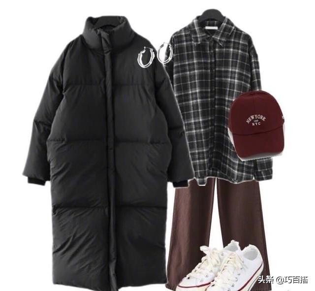 黑色长款棉服特别遮肉百搭又好看,简单气质款黑色棉服