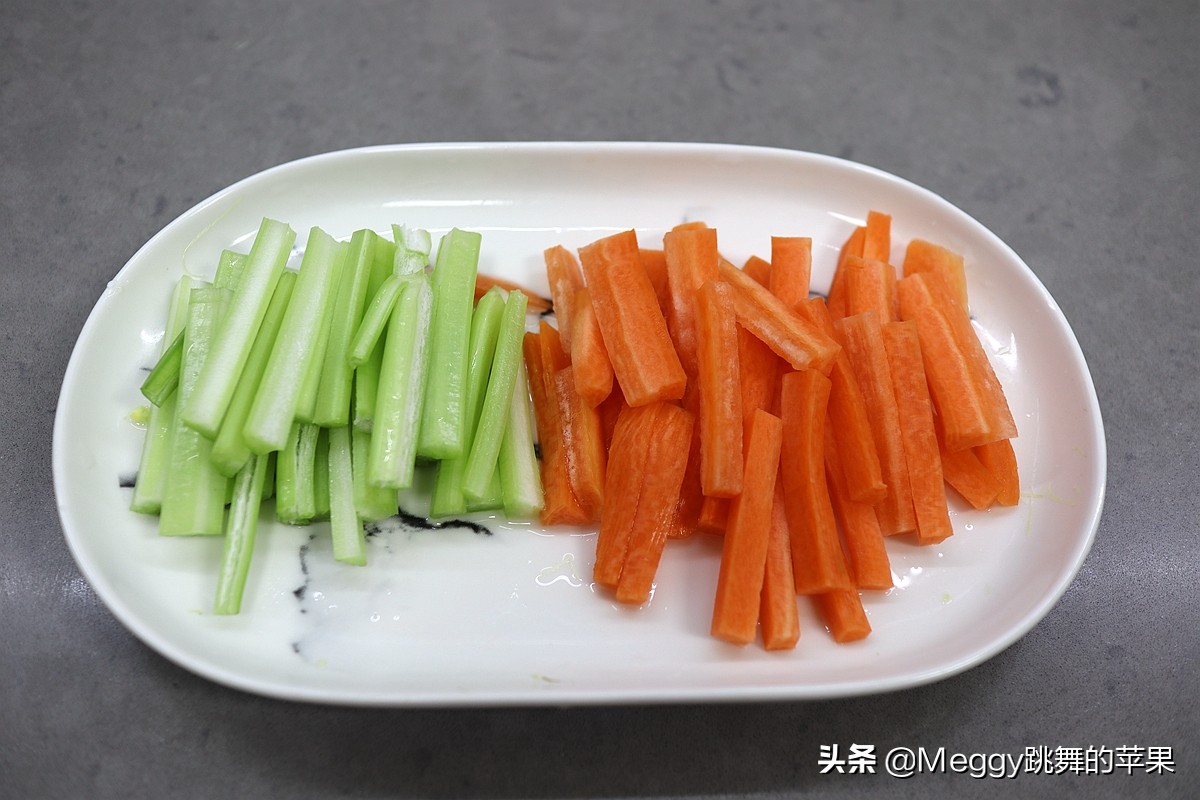 家常小炒笋怎么做,玉米笋粤菜小炒