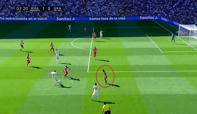 西甲裁判遭受围殴,皇马围攻裁判视频