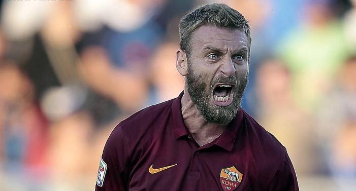 小猪佩奇足球明星,小猪佩奇满背纹身图