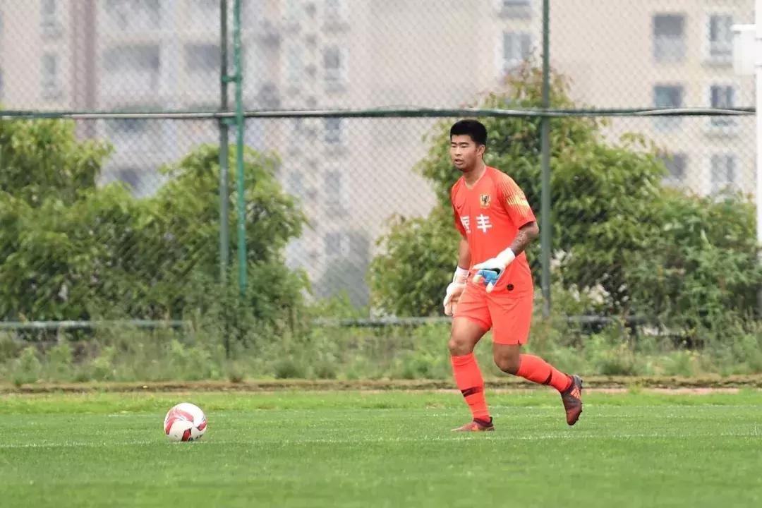 恒丰预备队王昊,献礼母亲节为爱添动力