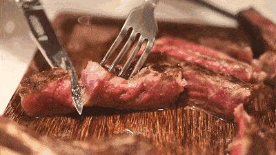 五成熟牛排切开会有血水,原切牛排有血水可以吃吗