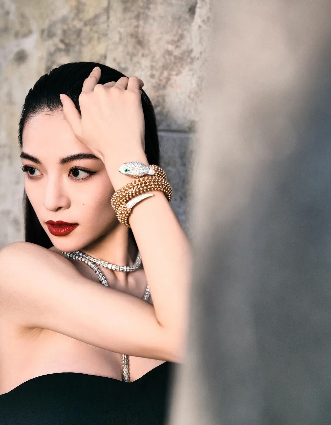 迪丽热巴薄唇,把迪丽热巴换成黄金比例脸