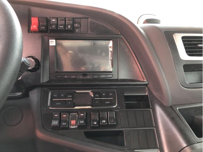 重汽汕德卡g7h燃气多少钱,中国重汽汕德卡g7s610马力牵引车