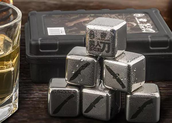 冰镇白酒调配,冰镇啤酒怎么喝才爽