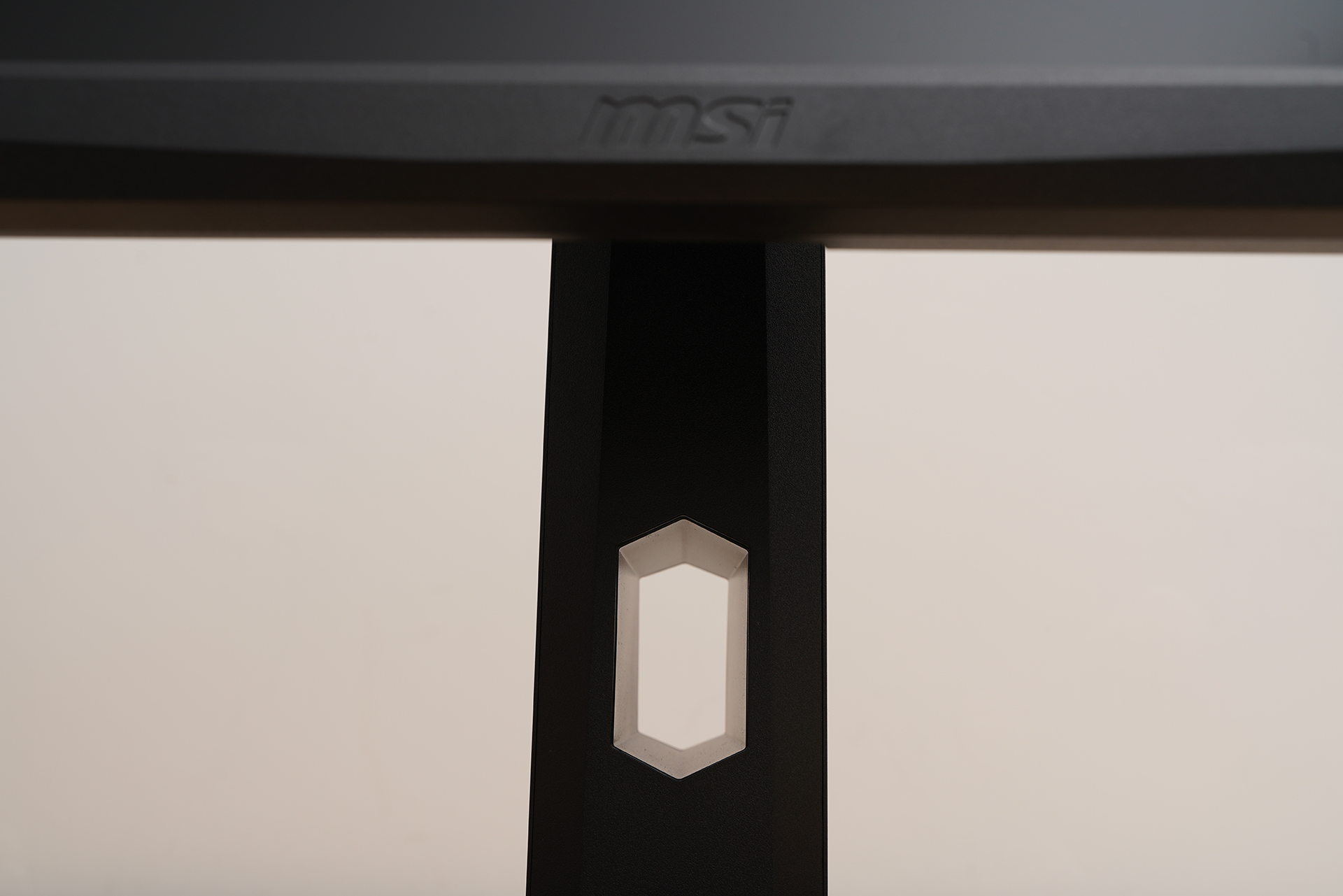 微星G274满血小金刚显示器测评,微星g244f显示器测评