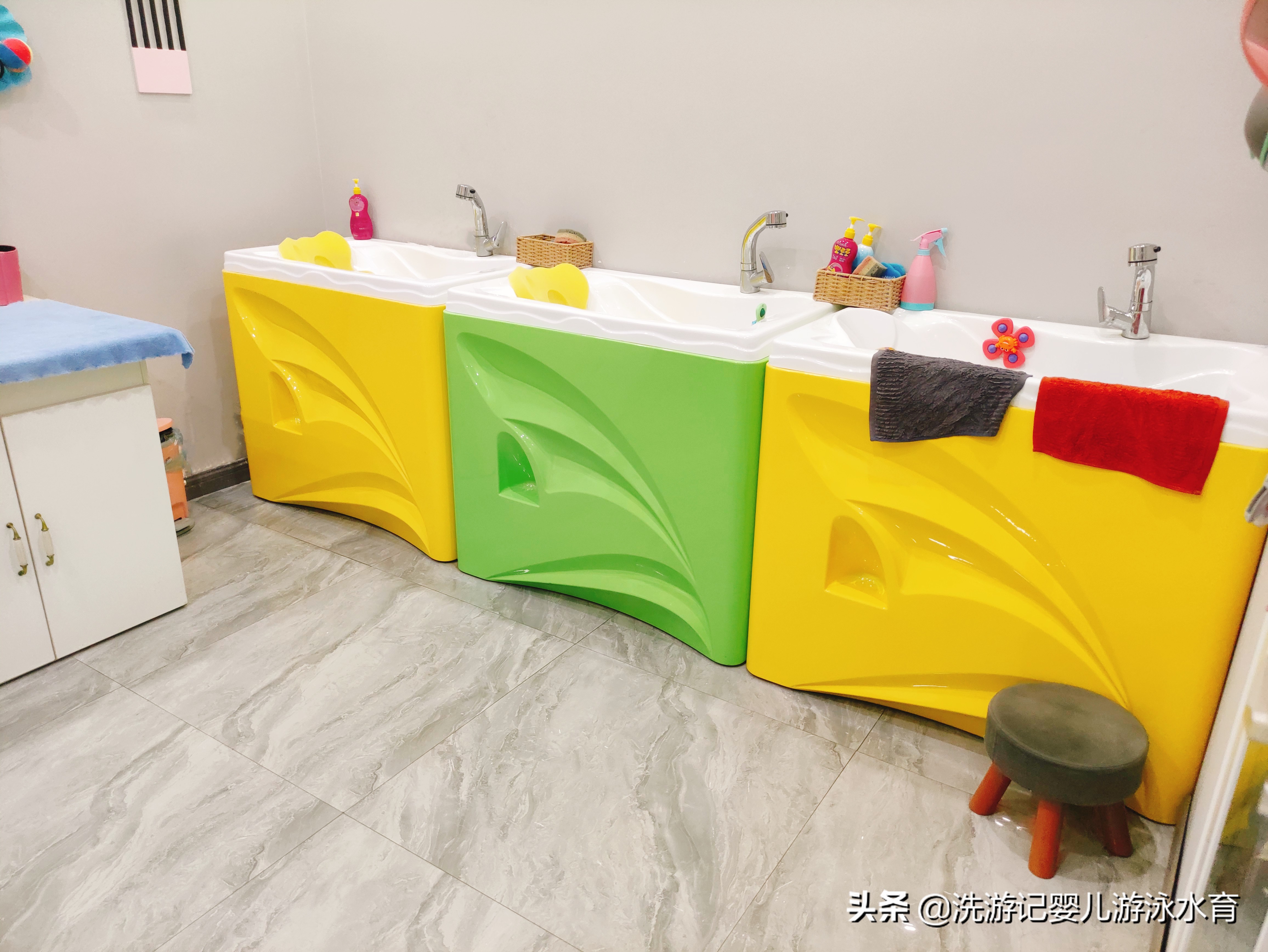 开一家婴儿游泳馆加盟多少钱,艾优儿游泳馆加盟品牌排行榜