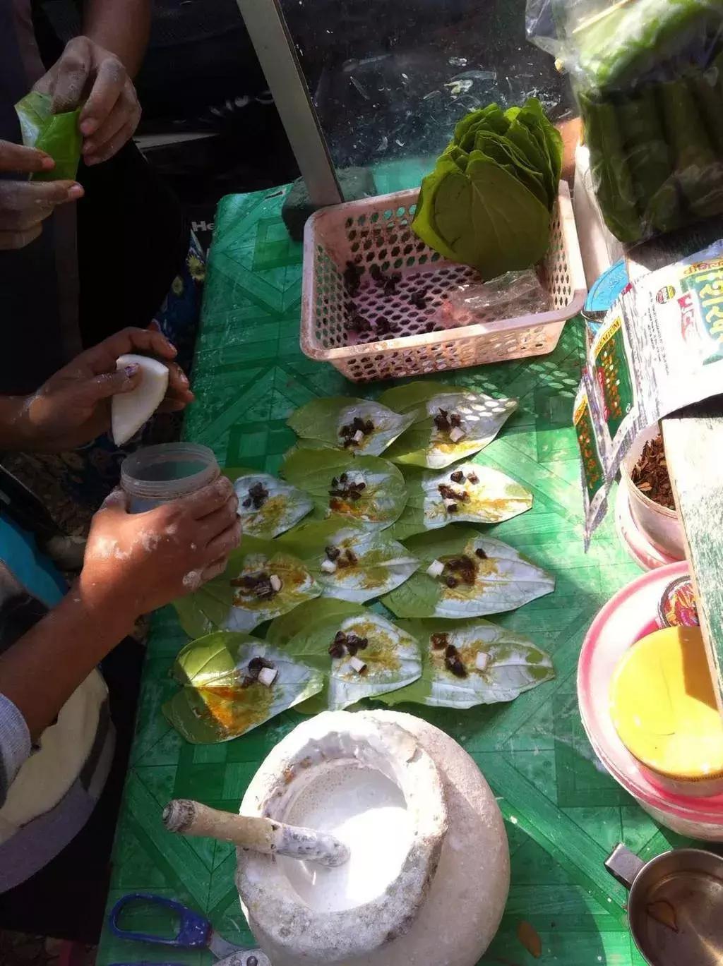 缅甸工人吃槟榔,缅甸人嚼槟榔视频