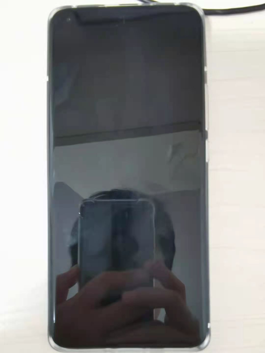 手机贴膜到底有多可怕,手机贴膜比较便宜容易毁手机吗