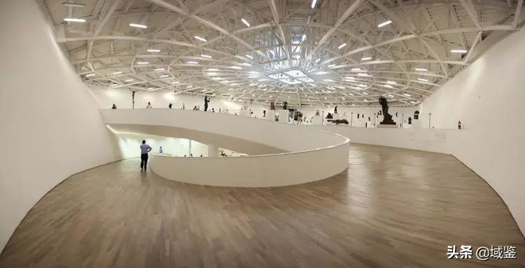 全球前100名富豪中，隐藏着哪些资深收藏家？