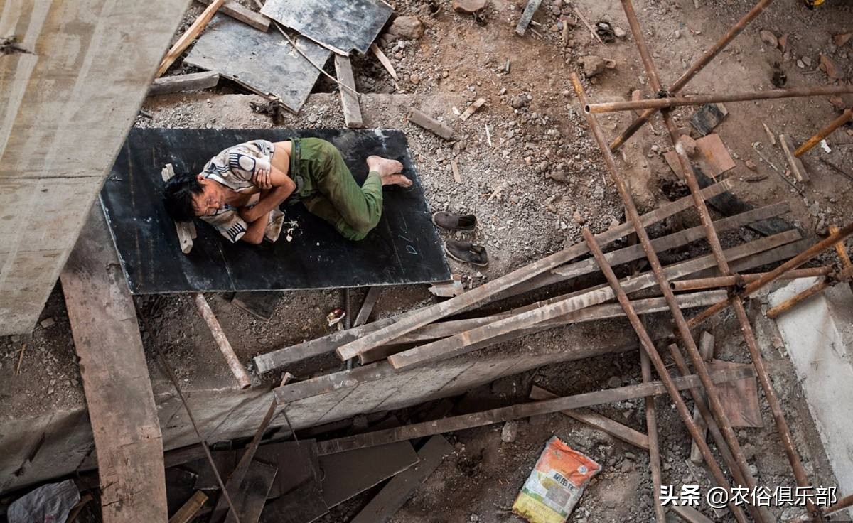 农民外出打工该做什么工作,未来三四线城市农民什么职业吃香