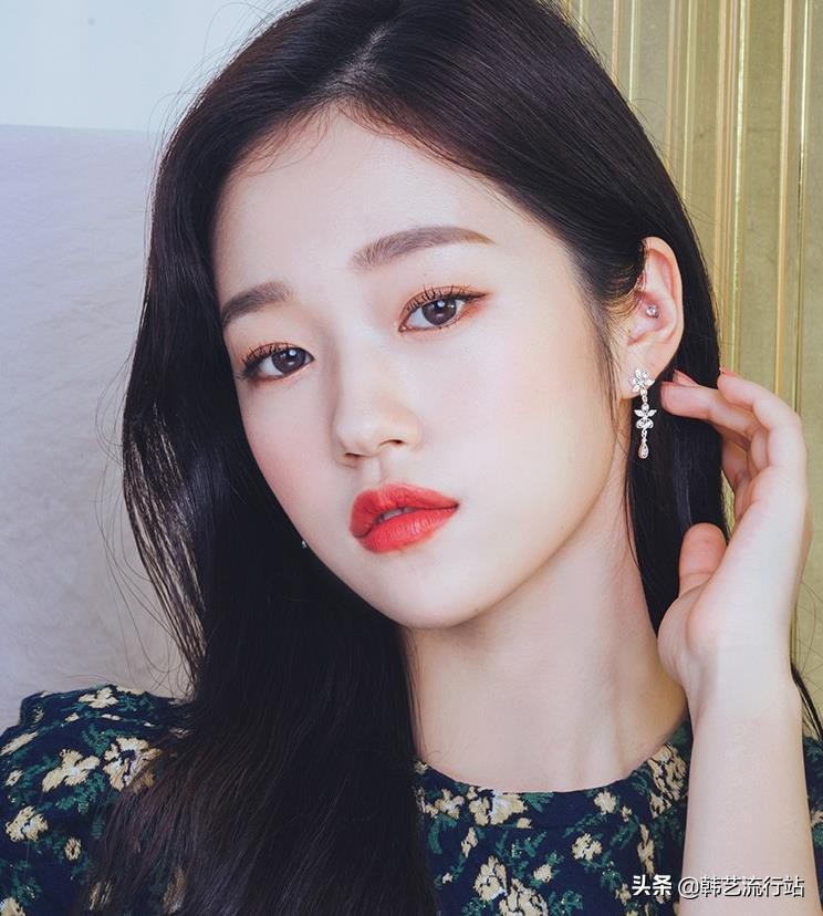 韩国耳环饰品高档气质,韩国低耳洞适合的耳环