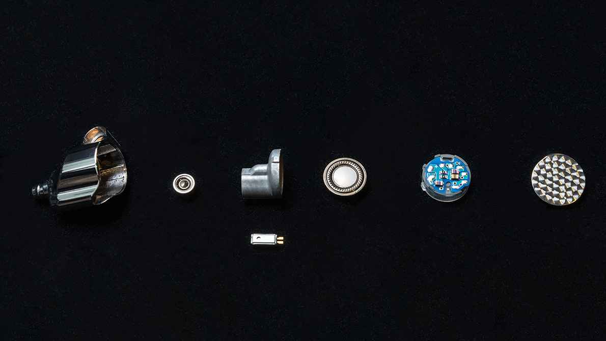 索尼定制耳机工程师,索尼m9耳机需要煲机吗