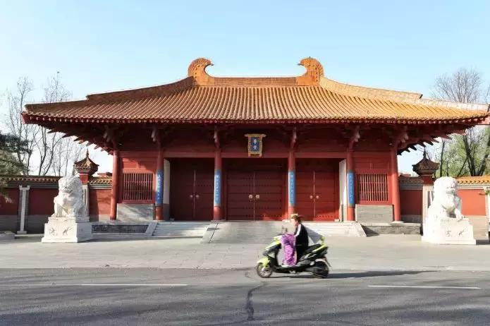 酒店还是行宫？天狮“宫殿”拆除，用途至今成谜