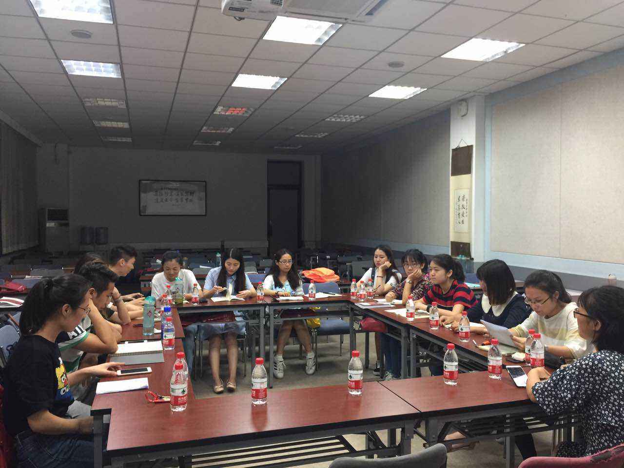 大学选班干部流程,如何在新生中选择班干部