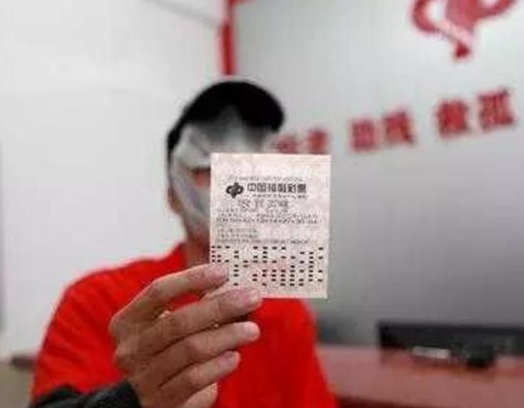 买彩票中大奖有什么奖励,买彩票中大奖是哪个地方的