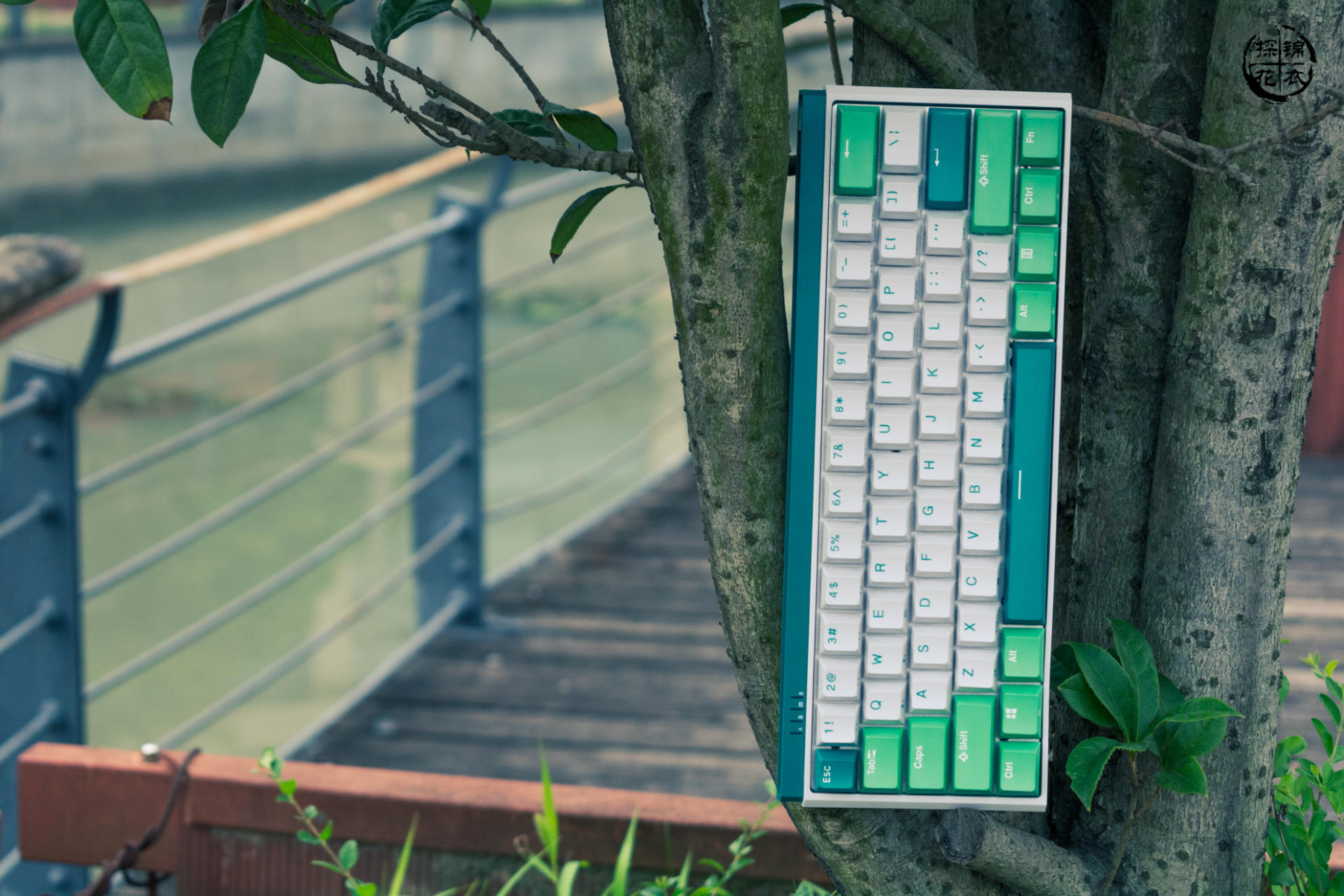 杜伽k320w机械键盘评测,杜伽k330w无线键盘