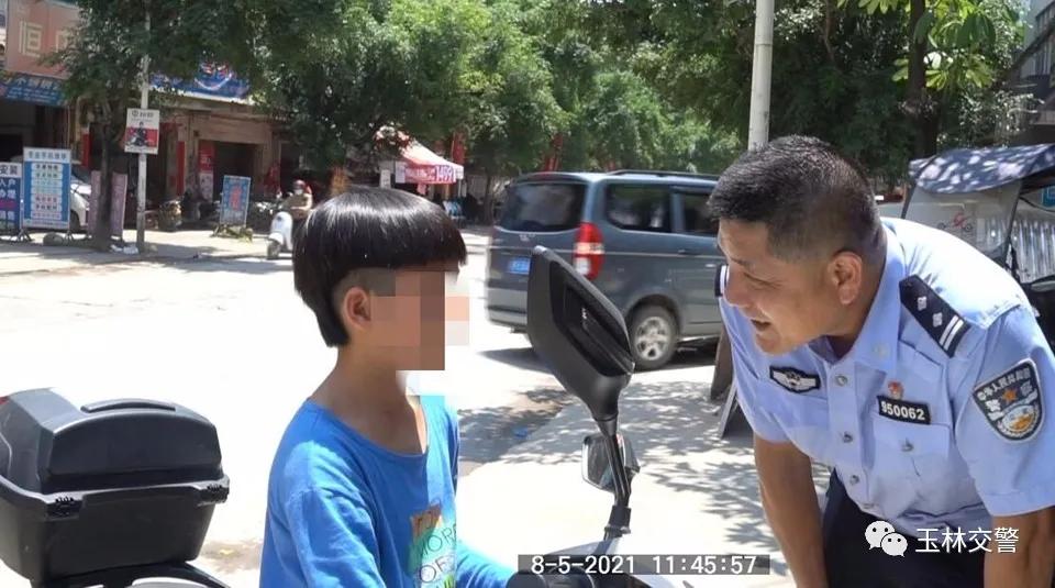 我为群众办实事交警专场,我为群众办实事交警该怎么干