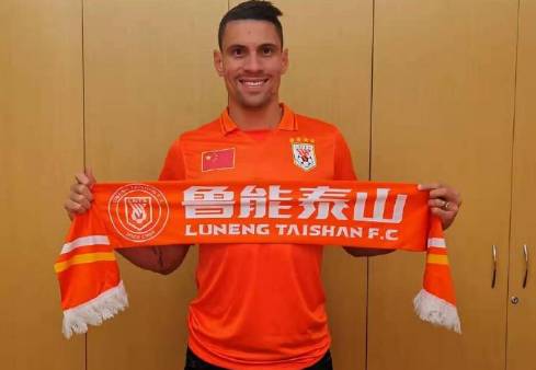 足球留洋英超失败,足球留洋要花多少钱