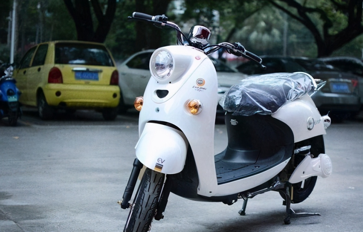 学会这3招冬天电动车多跑30公里,冬天怎样才能让电动车跑得远呢