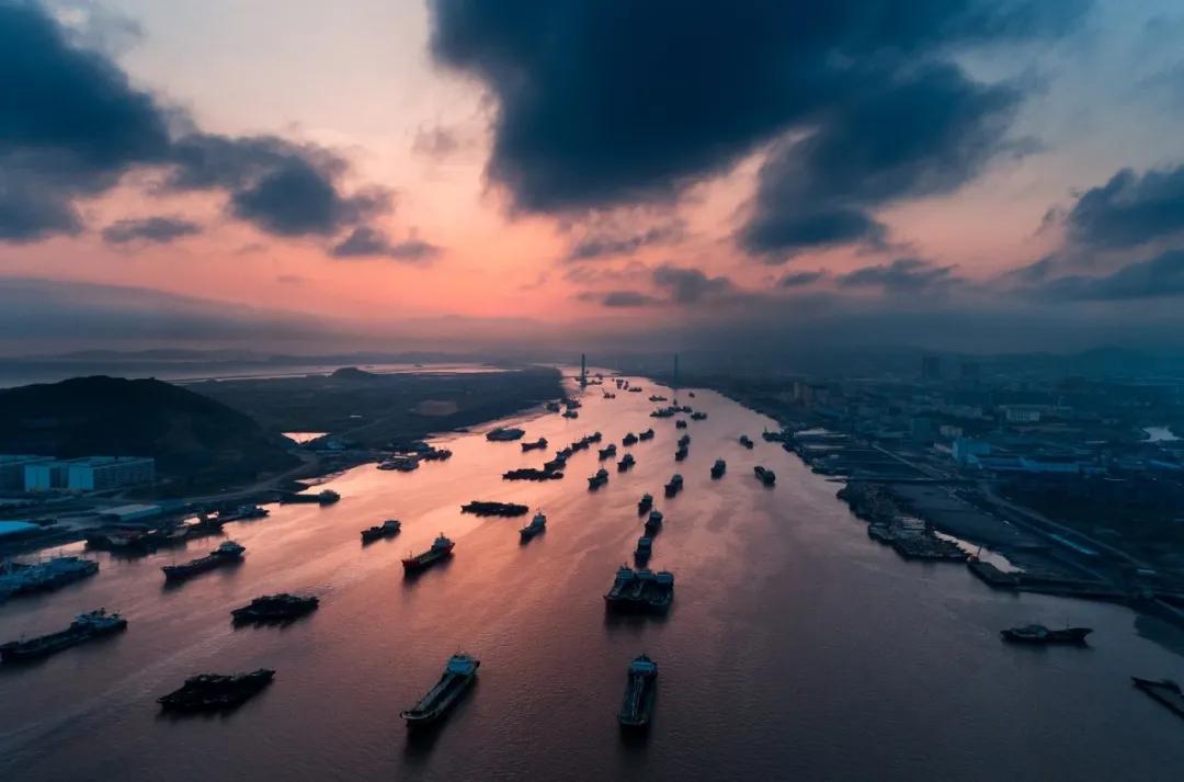 晨昏暮色正苏醒，这是我爱的舟山