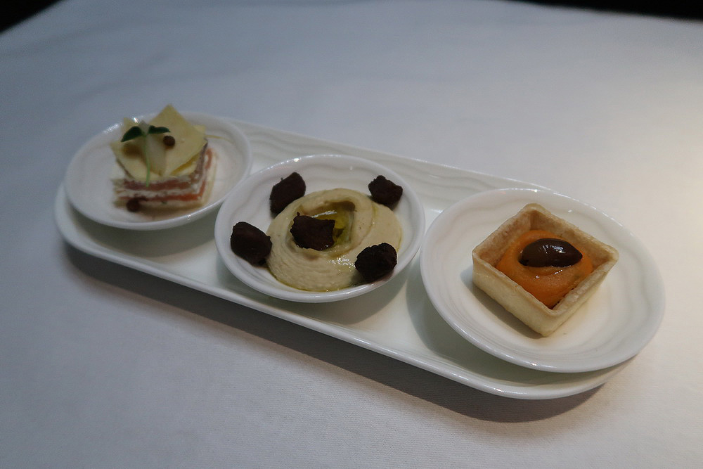 阿联酋航空777300经济舱,阿联酋航空777头等舱机票