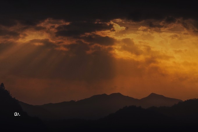 心中有桃花源何处都是山水间,心中若有桃花源何处是水云间