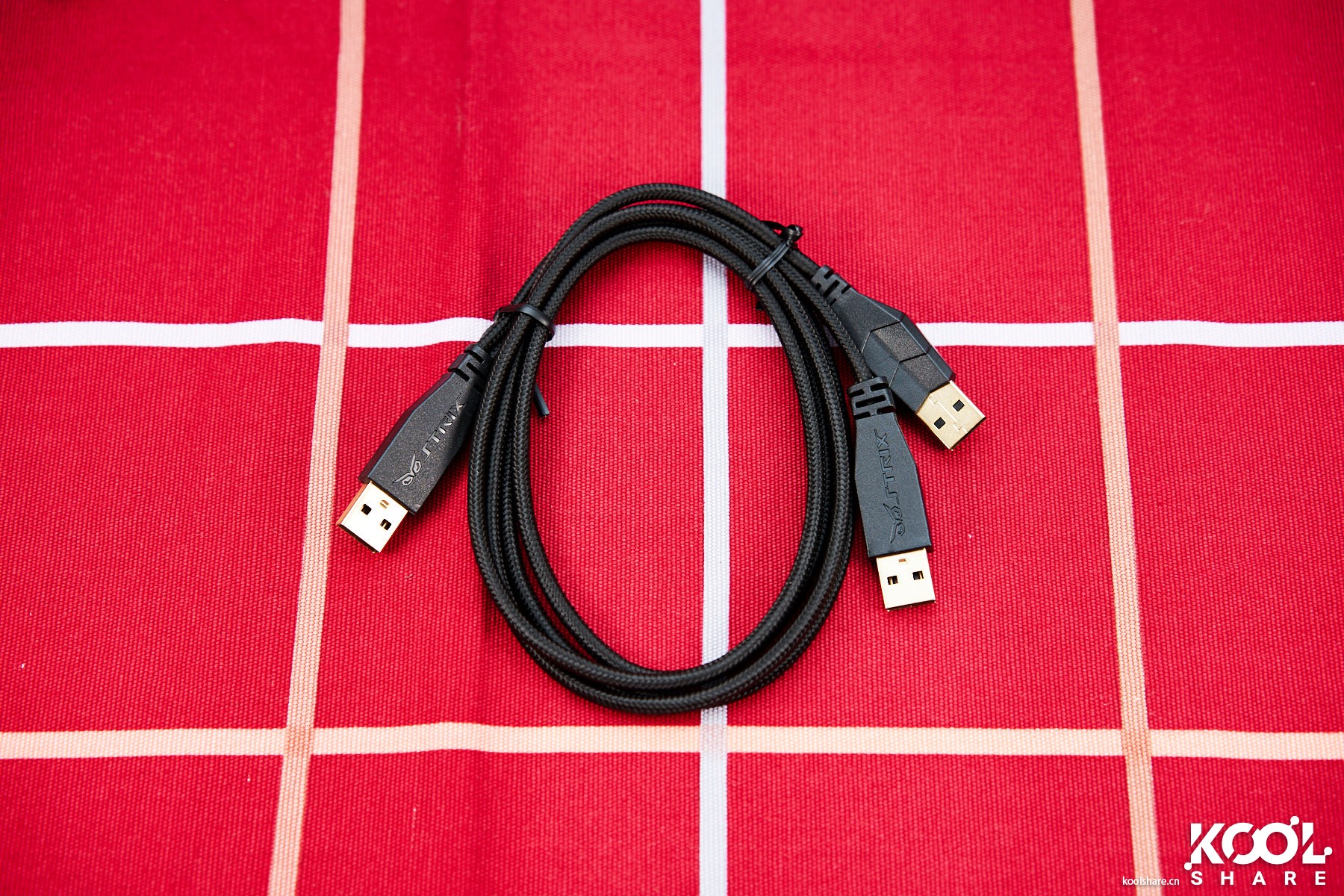 猛禽strix7.1耳机测评,华硕猛禽和金士顿黑鹰