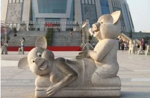 很有深度的雕塑,一般的雕塑