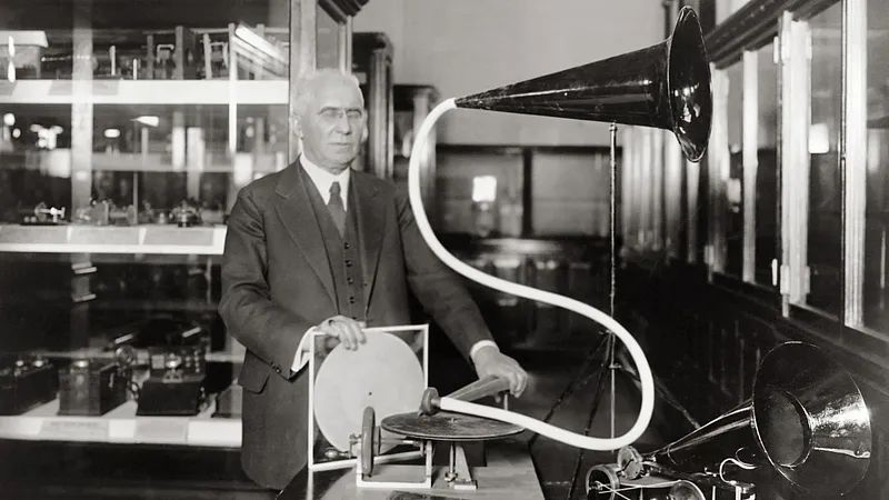 黑胶唱片属于什么物品类型,黑胶唱片的意思