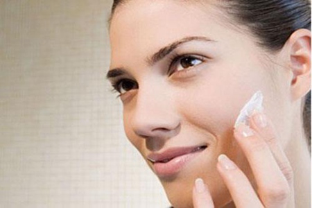 去角质美白皮肤小妙招,美白是先去角质还是直接美白