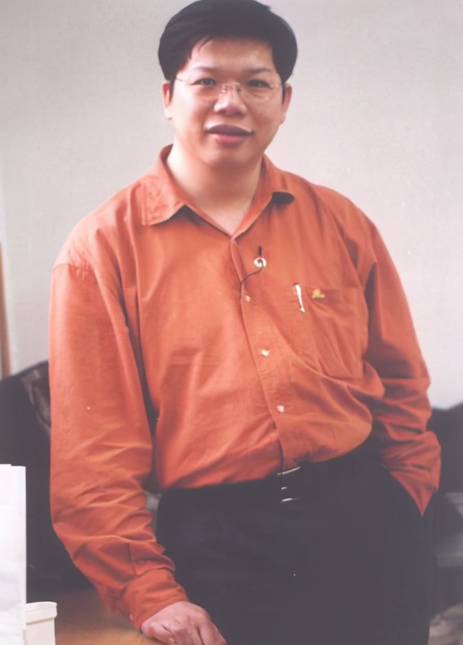 王志东离开新浪公司的原因,2001年新浪王志东事件