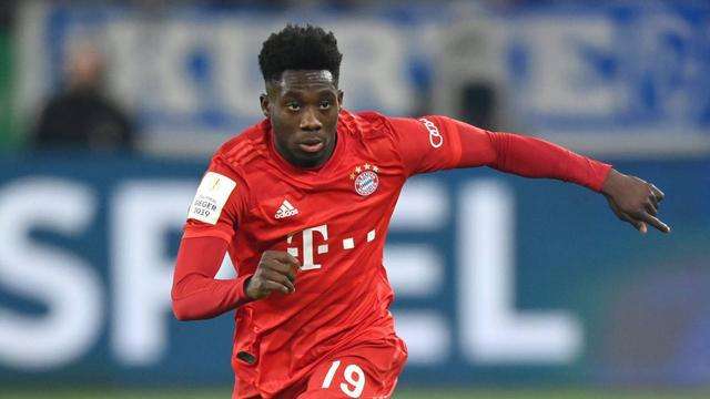 实况足球阿方索戴维斯,阿方索戴维斯被铲视频