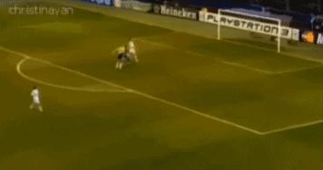 皮尔洛销魂长传,精准而优雅的传球