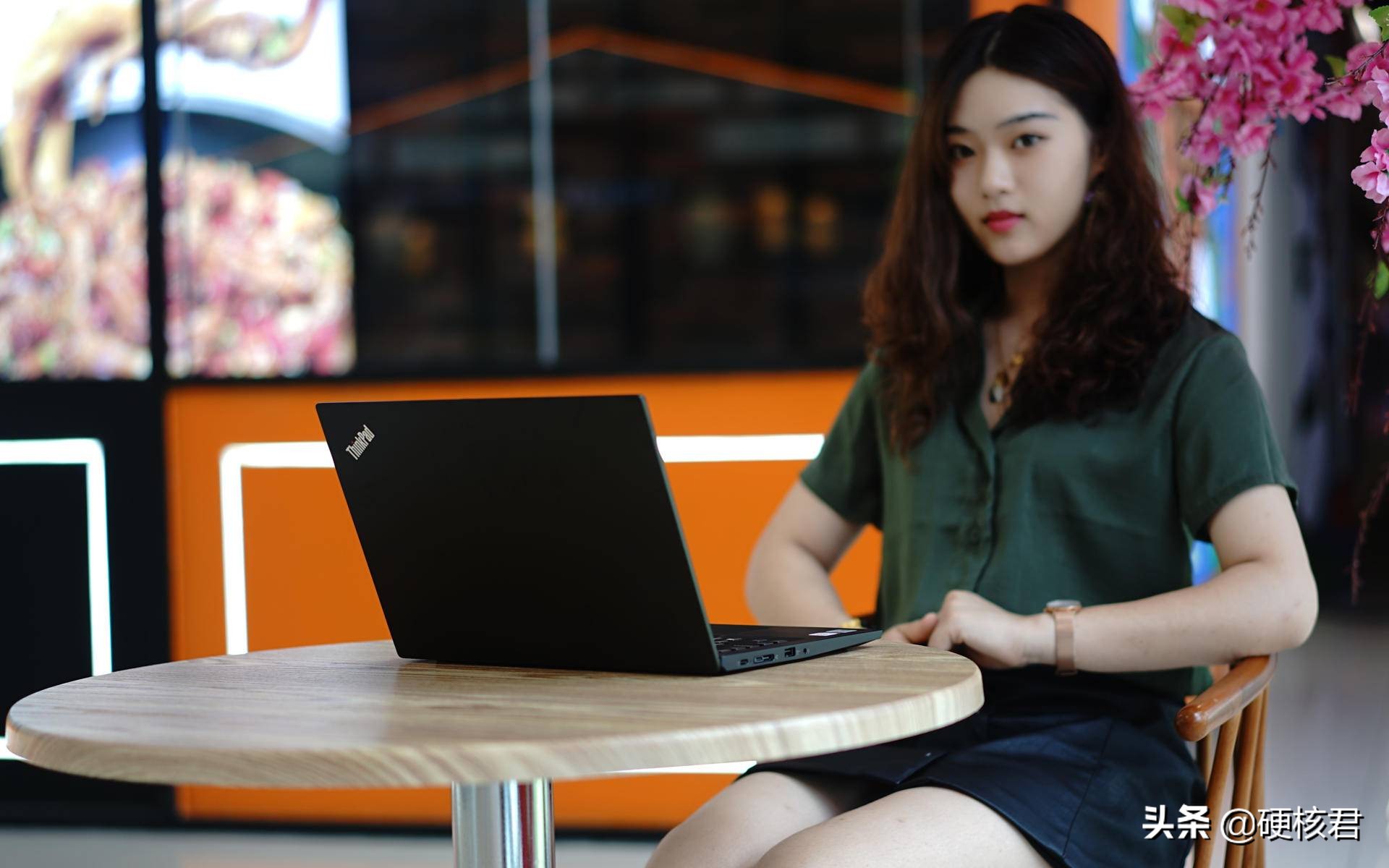 ThinkPadS22018笔记本评测,联想thinkpads2酷睿i513.3评测