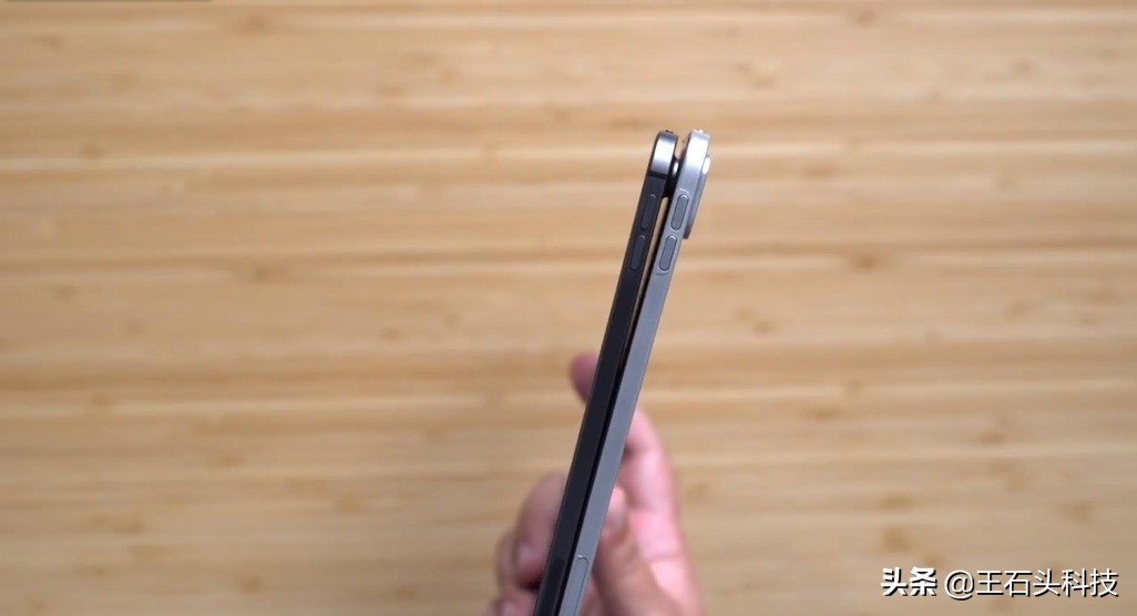 ipadpro绯诲垪澶栬,ipadpro閾惰壊澶栬